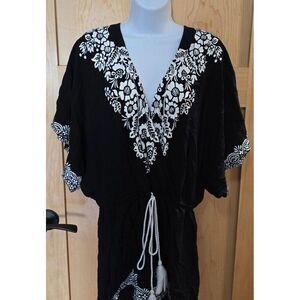 Black/White Floral Embroidered  Dress/skort Tassel Tie Waist Kimono whimsigoth